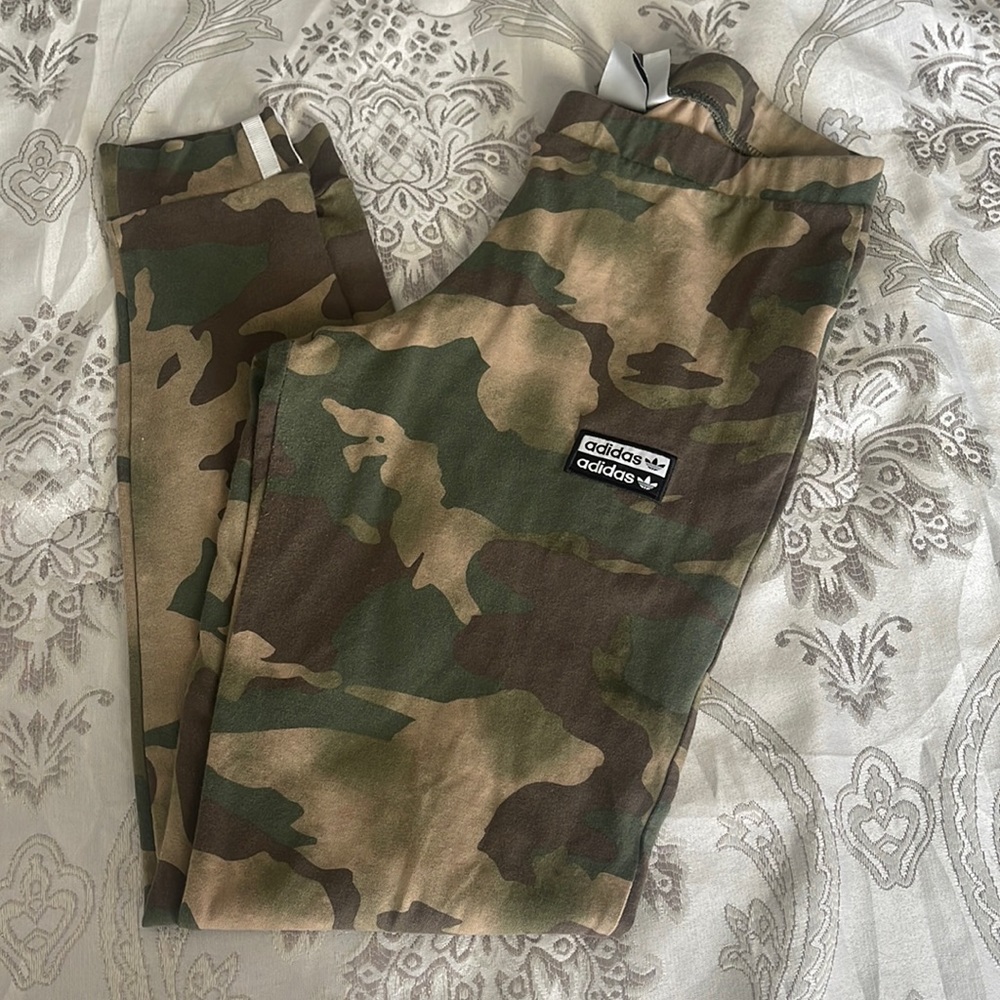 Adidas camo leggings